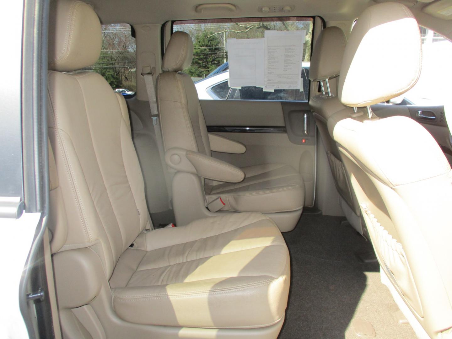 2012 WHITE Kia Sedona (KNDMH4C75C6) with an 3.8L L4 DOHC 24V engine, AUTOMATIC transmission, located at 540a Delsea Drive, Sewell, NJ, 08080, (856) 589-6888, 39.752560, -75.111206 - Photo#24